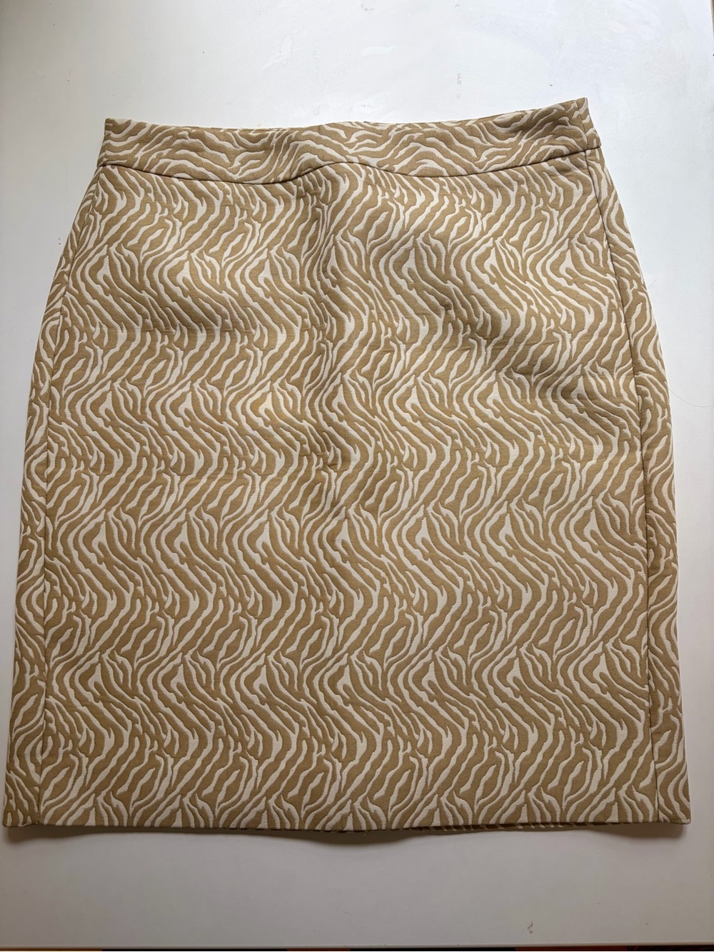 Banana Republic Tan and White Zebra-Pattern Pencil Skirt